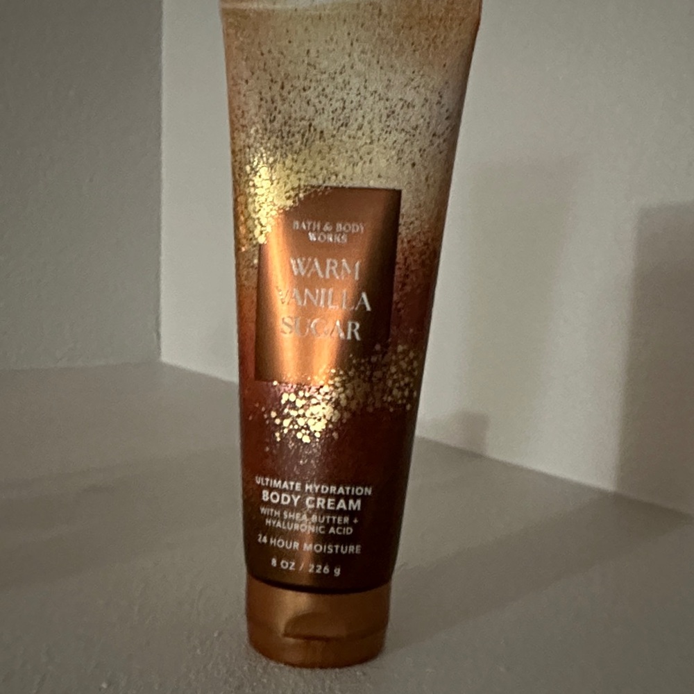 Bath & Body Works Warm Vanilla Sugar Body Cream - Gold & Brown